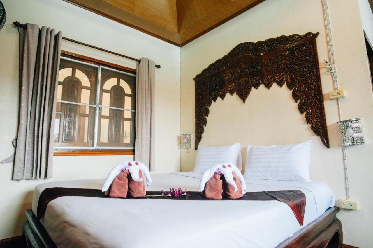 Noble Night Guesthouse Kanchanaburi Ngoại thất bức ảnh