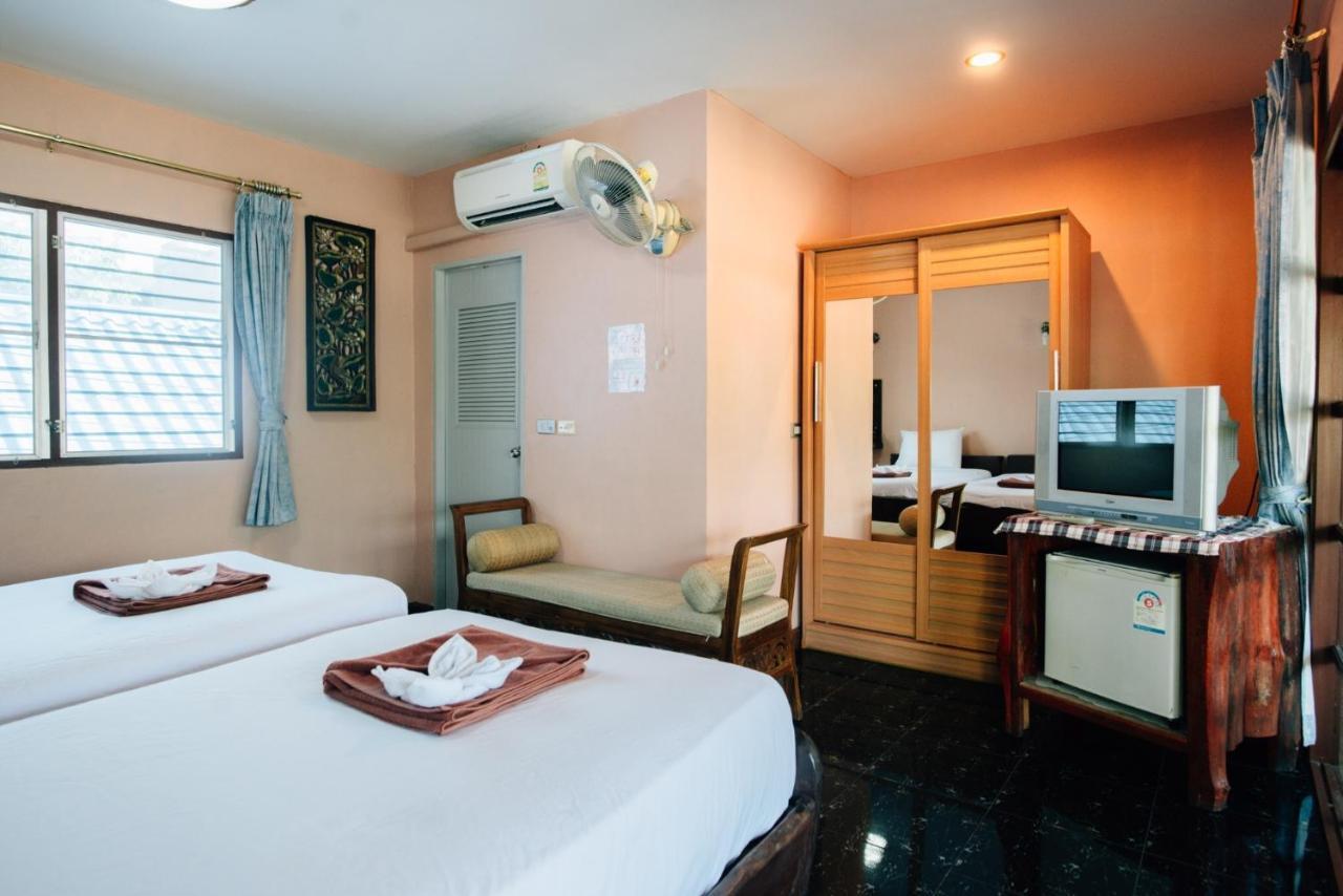 Noble Night Guesthouse Kanchanaburi Ngoại thất bức ảnh