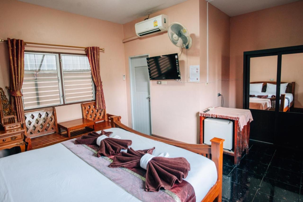 Noble Night Guesthouse Kanchanaburi Ngoại thất bức ảnh